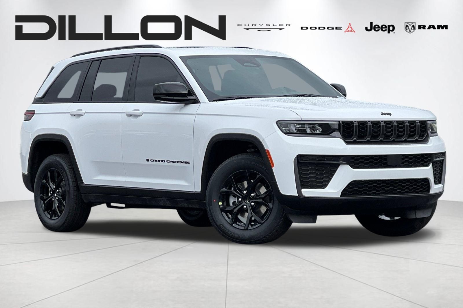2026 Jeep Grand Cherokee Laredo Altitude 4x4's photo