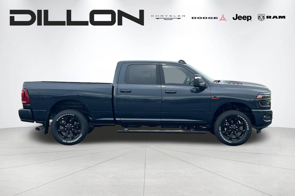 New 2026 Ram 3500 LARAMIE CREW CAB 4X4 6'4 BOX Pickup