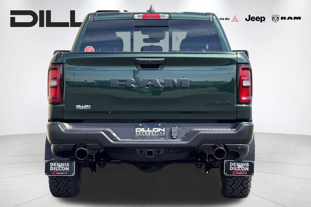 New 2026 Ram 1500 WARLOCK CREW CAB 4X4 5'7 BOX Pickup