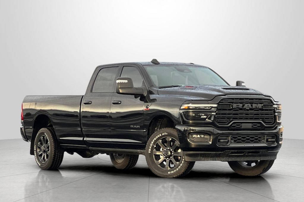 New 2026 Ram 3500 LARAMIE CREW CAB 4X4 8' BOX Pickup