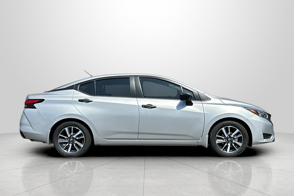 Used 2025 Nissan Versa 1.6 S Sedan