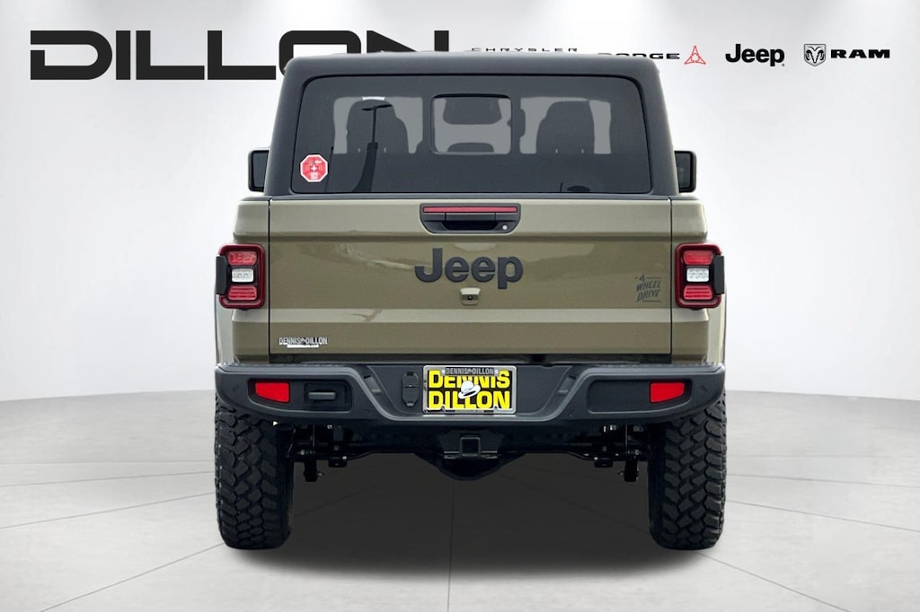 New 2026 Jeep Gladiator WILLYS 4X4 Pickup
