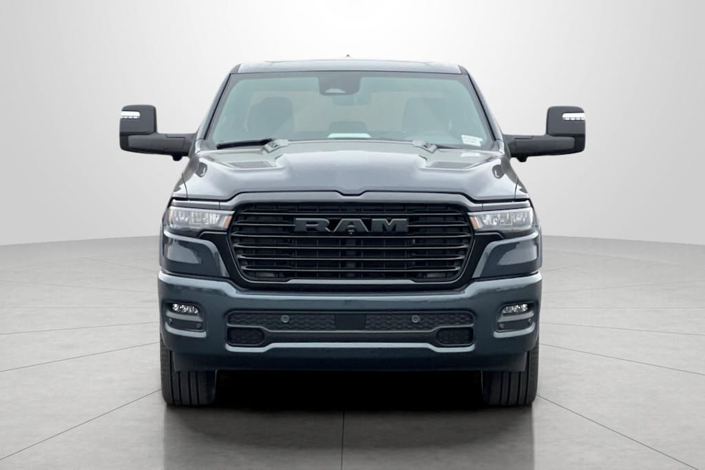 New 2026 Ram 1500 LARAMIE CREW CAB 4X4 5'7 BOX Pickup