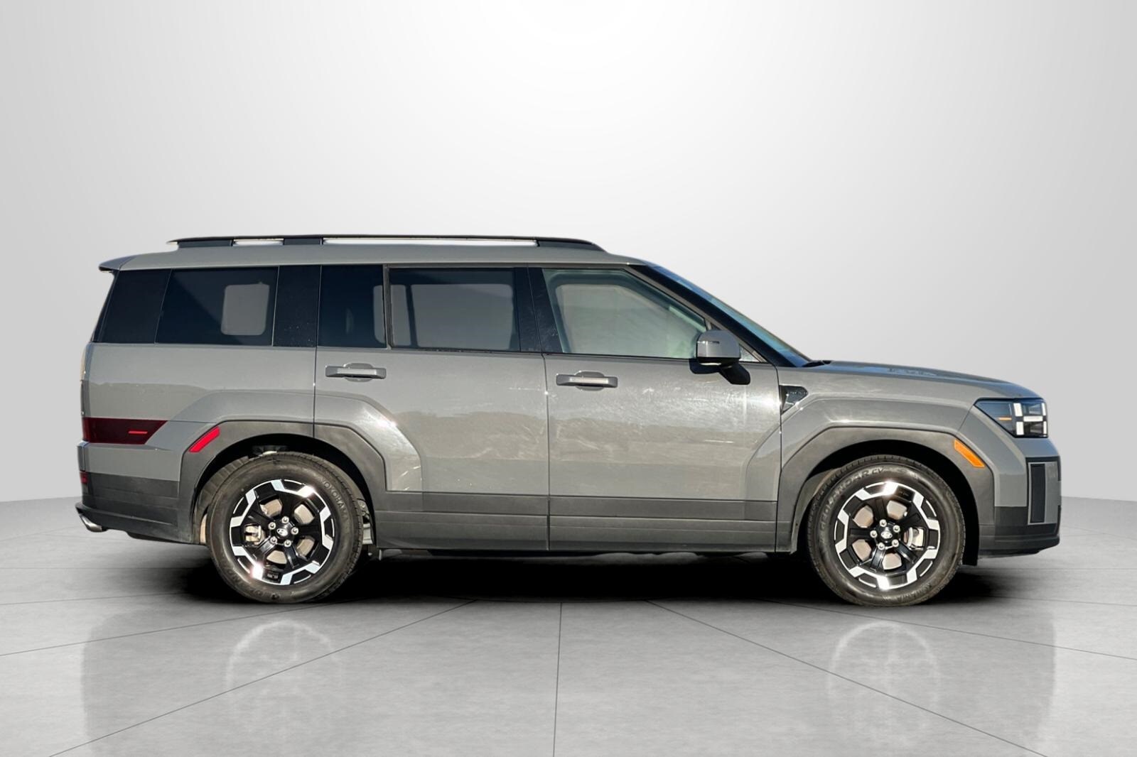 2024 Hyundai Santa Fe SEL photo 3