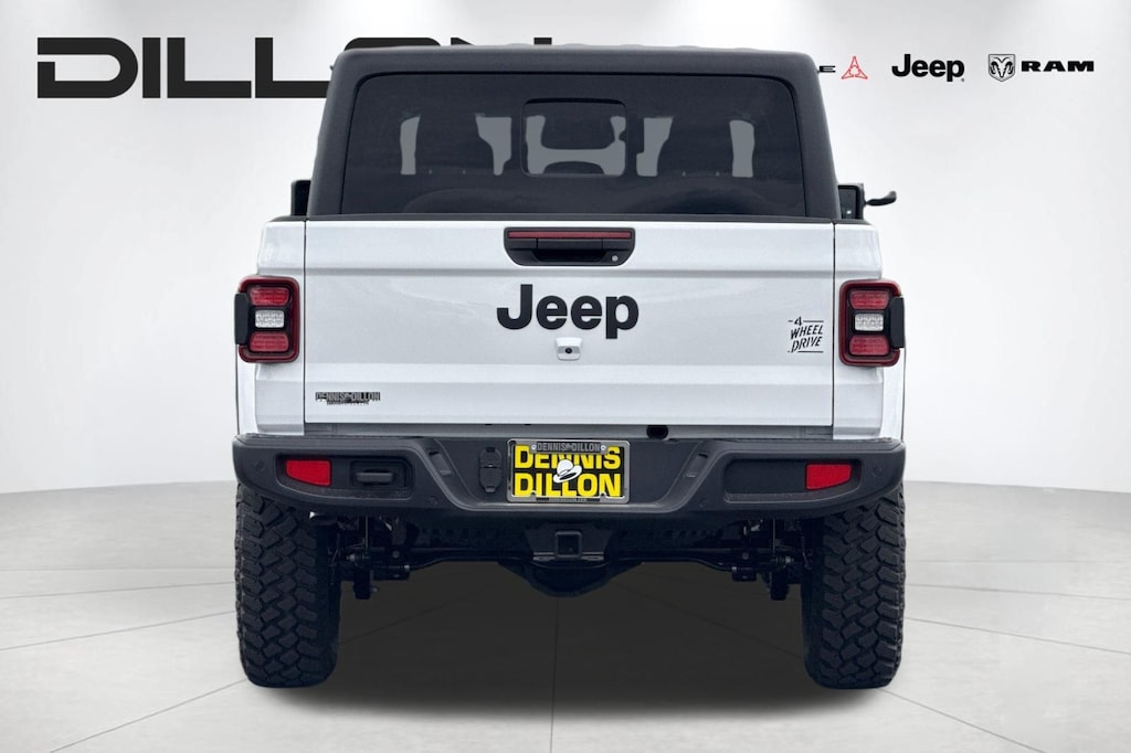 New 2026 Jeep Gladiator WILLYS 4X4 Pickup