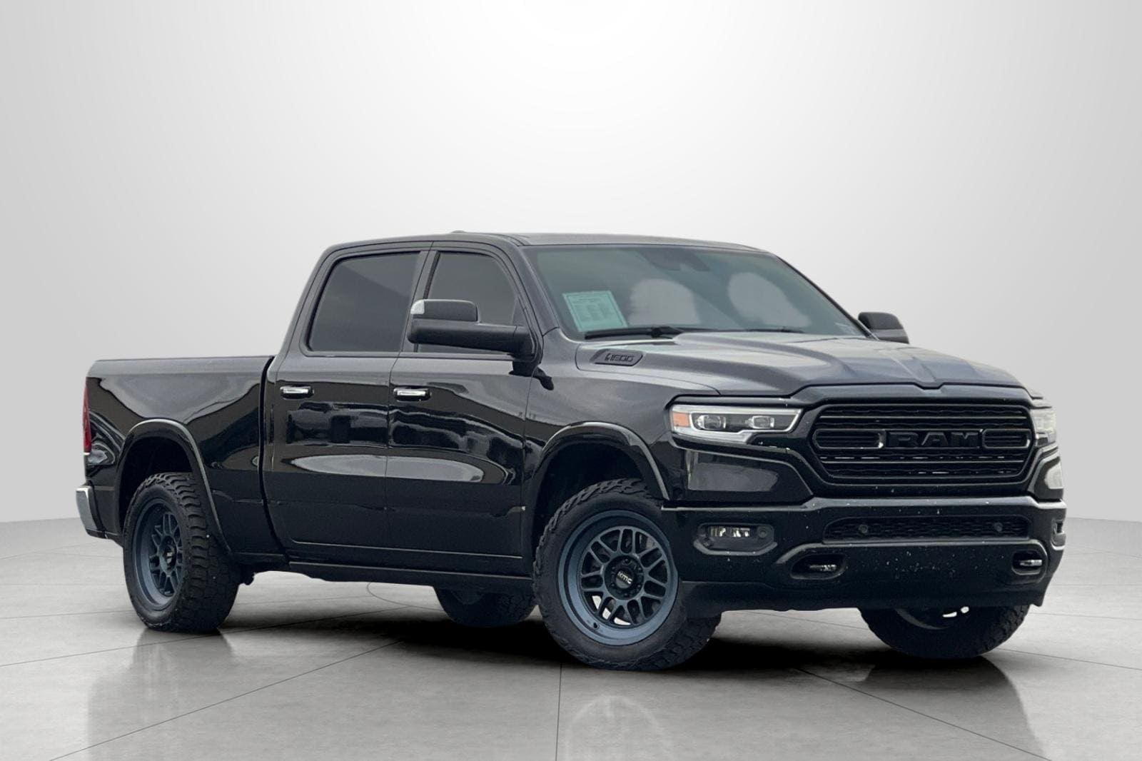 2020 RAM 1500 Limited's photo