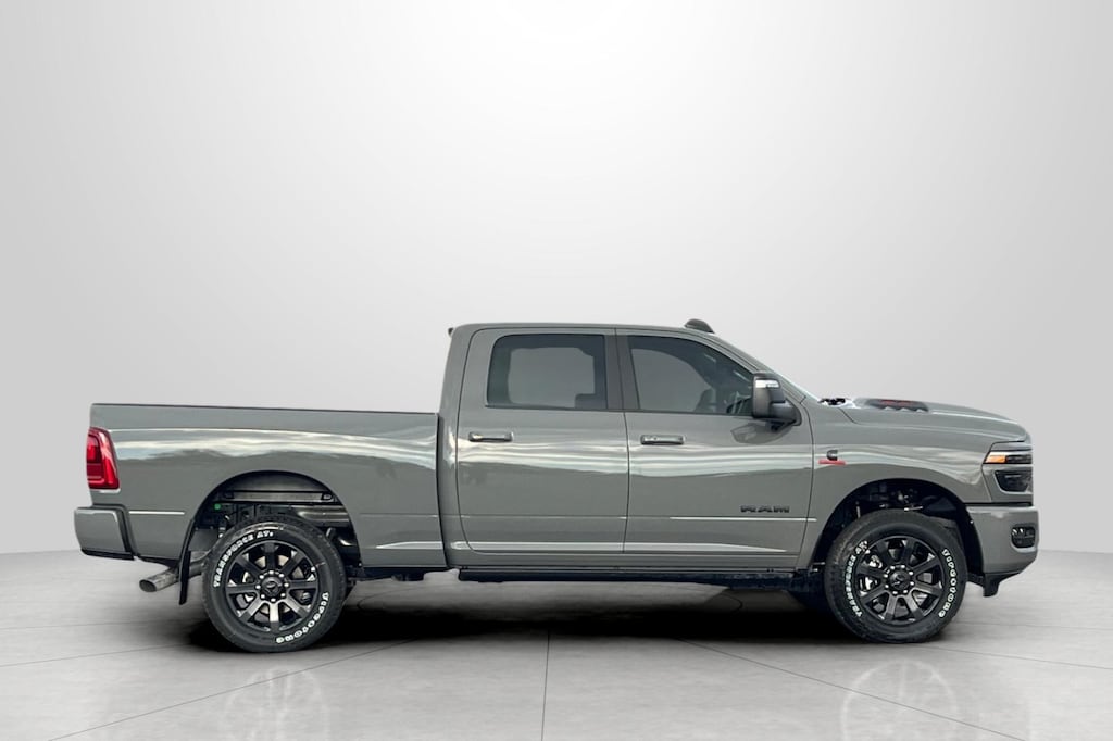 New 2026 Ram 2500 LARAMIE CREW CAB 4X4 6'4 BOX Pickup