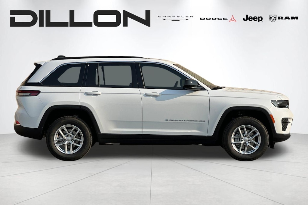 New 2026 Jeep Grand Cherokee LAREDO X 4X4 Sport Utility