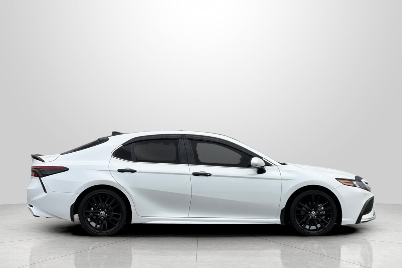 2024 Toyota Camry XSE V6 photo 3