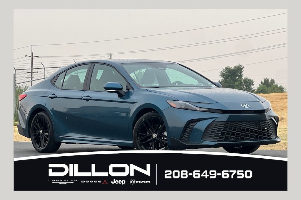 Used 2025 Toyota Camry SE Sedan