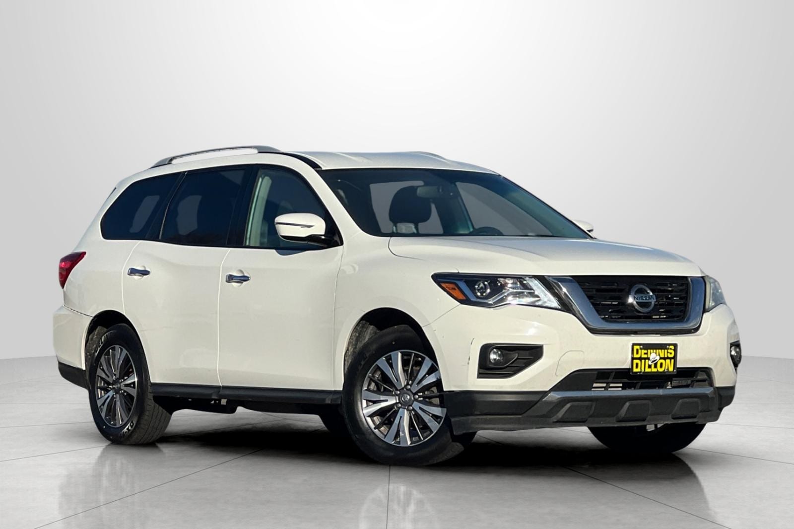 2017 Nissan Pathfinder SV