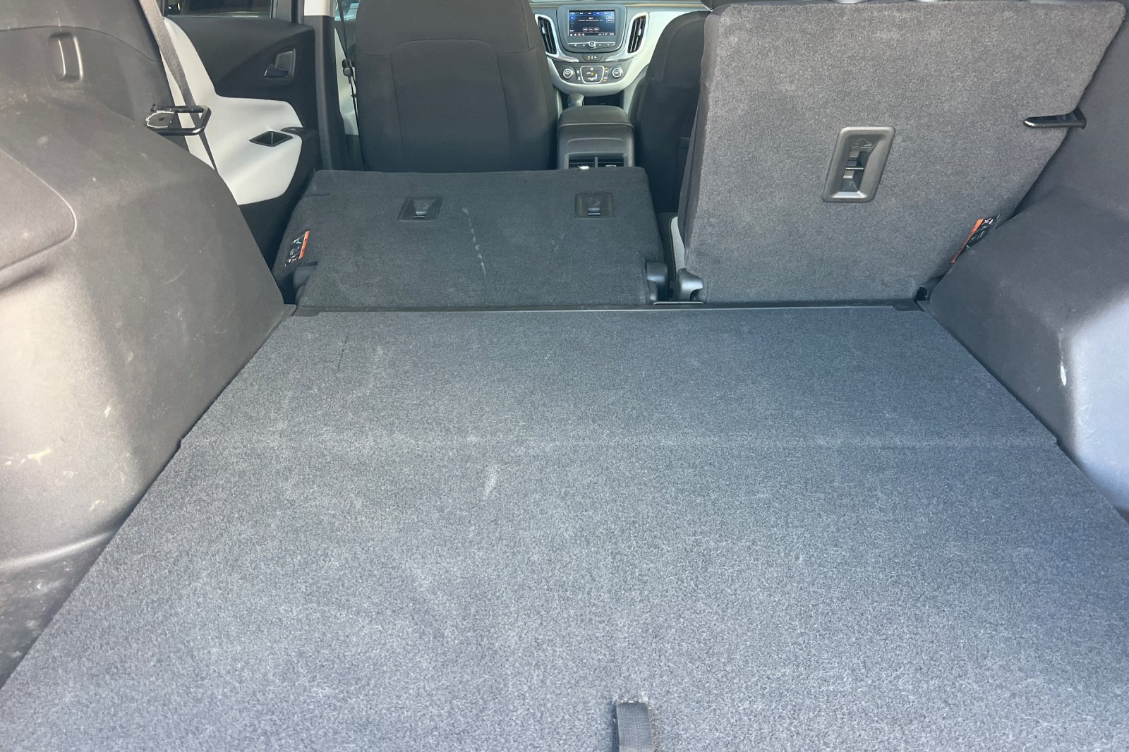 2022 Chevrolet Equinox LS - Photo 14