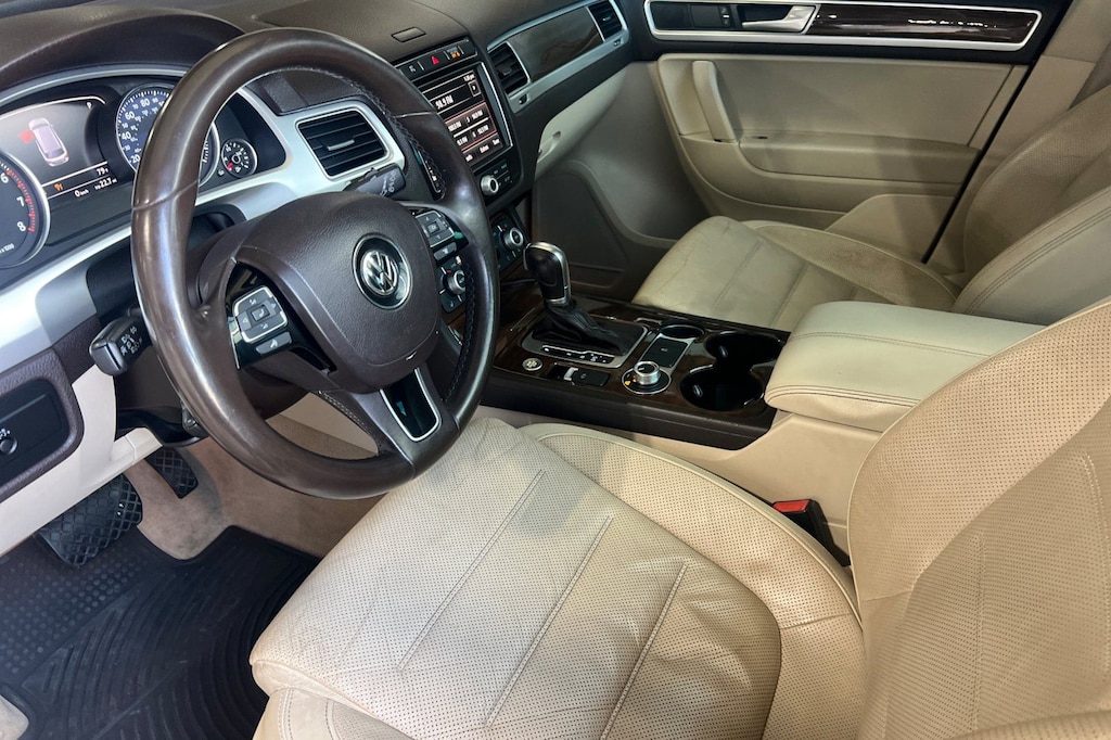 Used 2016 Volkswagen Touareg VR6 FSI SUV