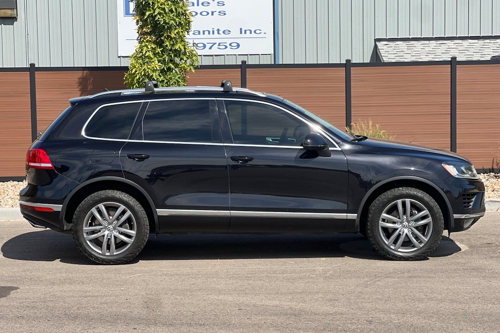 Used 2016 Volkswagen Touareg VR6 FSI SUV