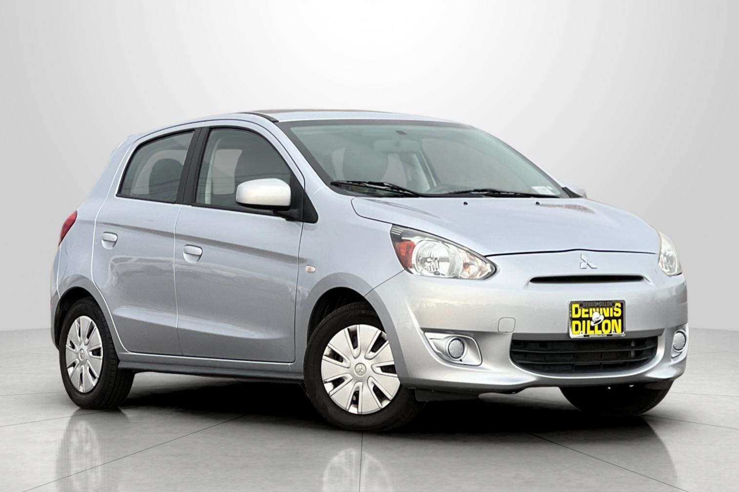 2015 Mitsubishi Mirage DE's photo