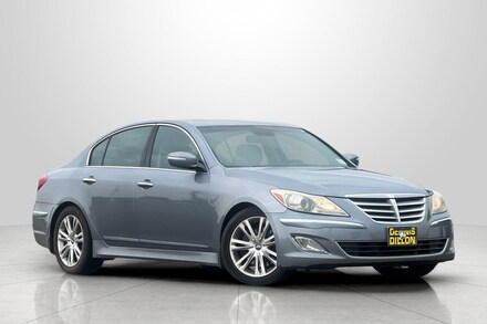 2014 Hyundai Genesis 3.8 Sedan
