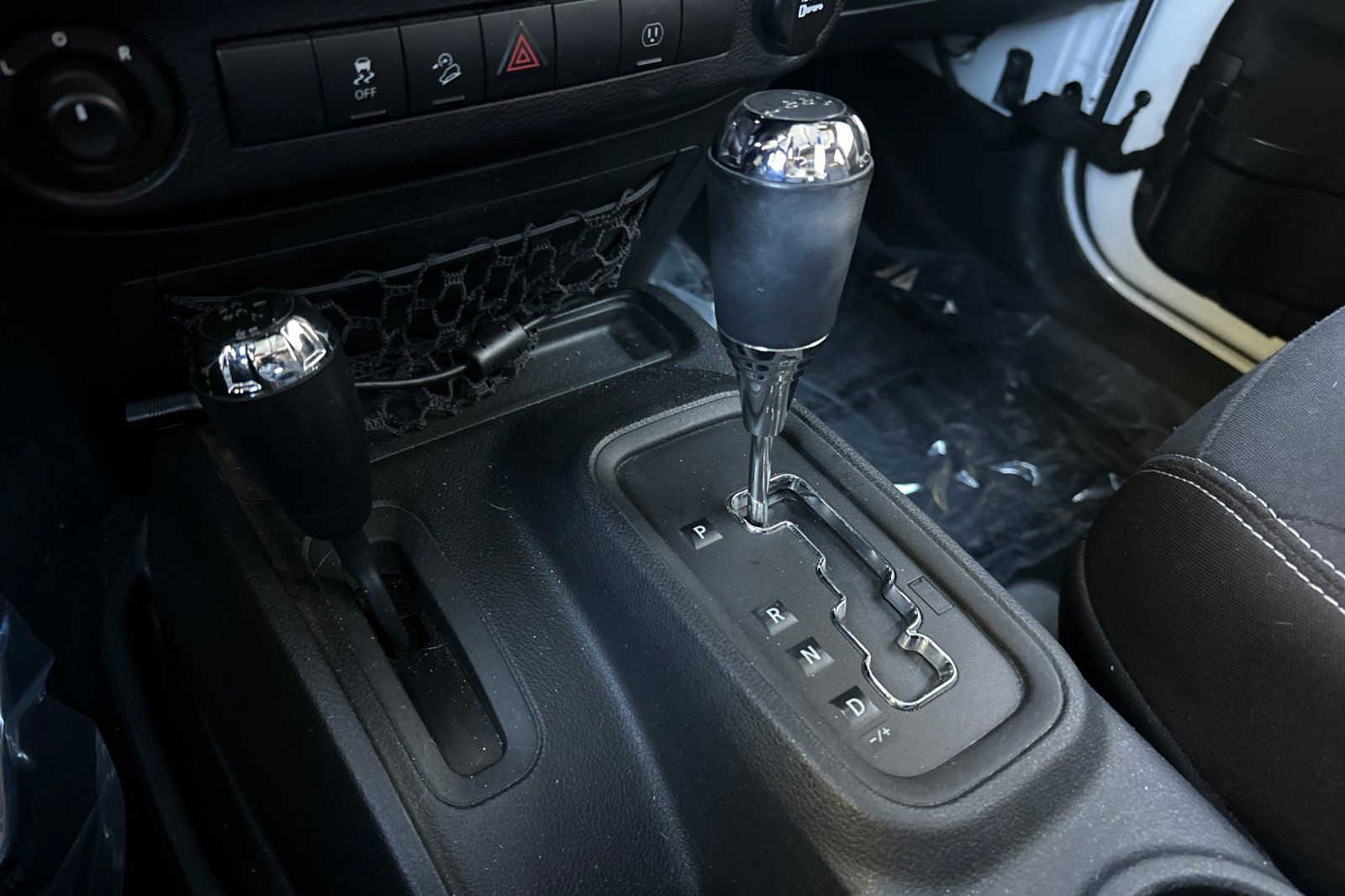2014 Jeep Wrangler Unlimited Sahara - Photo 21