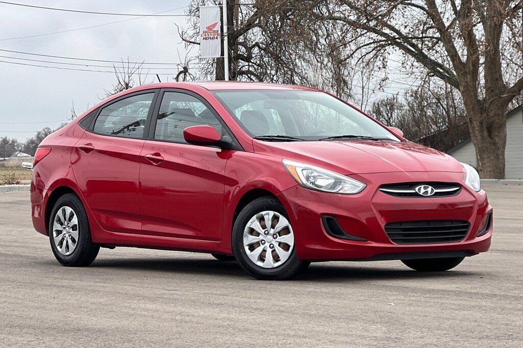 Used 2016 Hyundai Accent SE Sedan