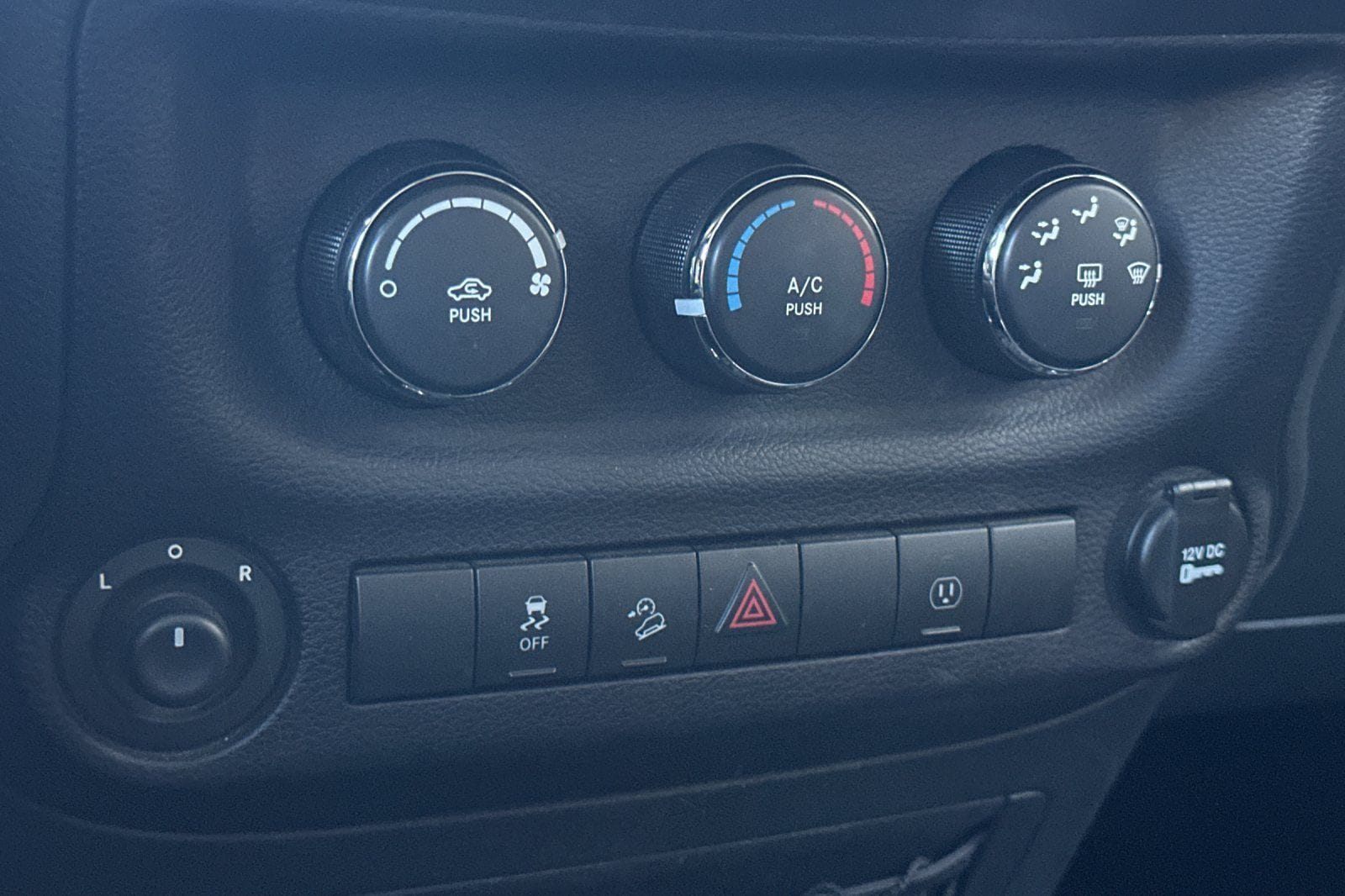 2014 Jeep Wrangler Unlimited Sahara - Photo 20