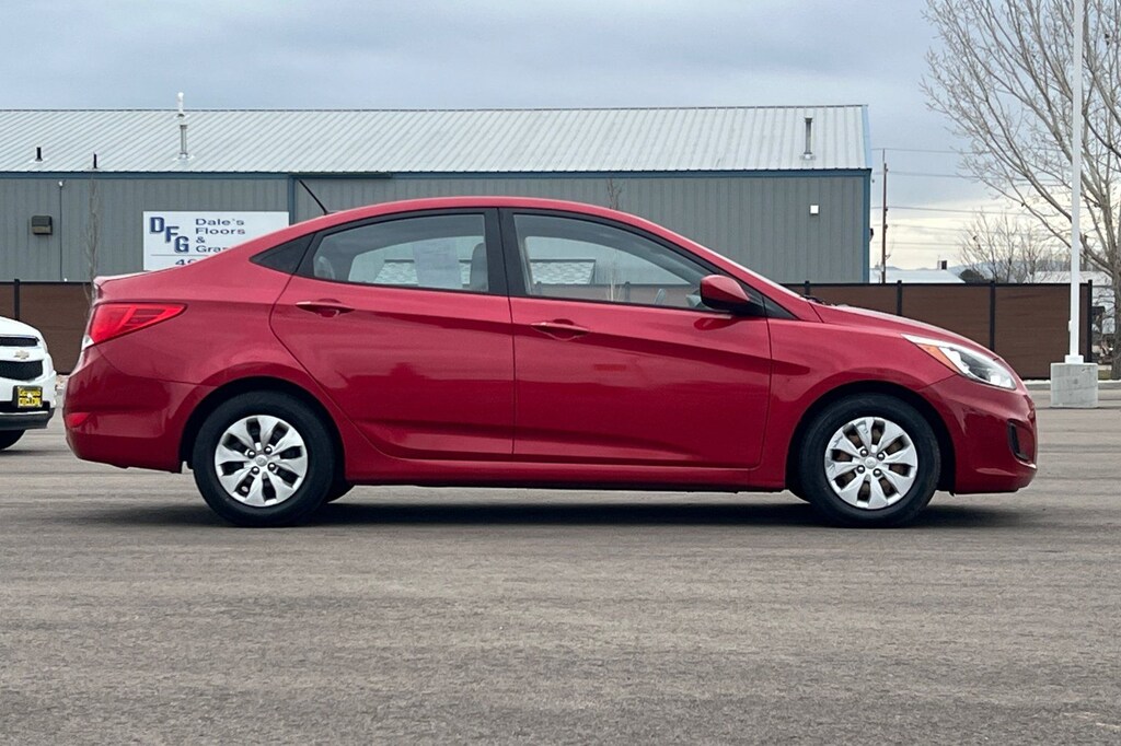 Used 2016 Hyundai Accent SE Sedan