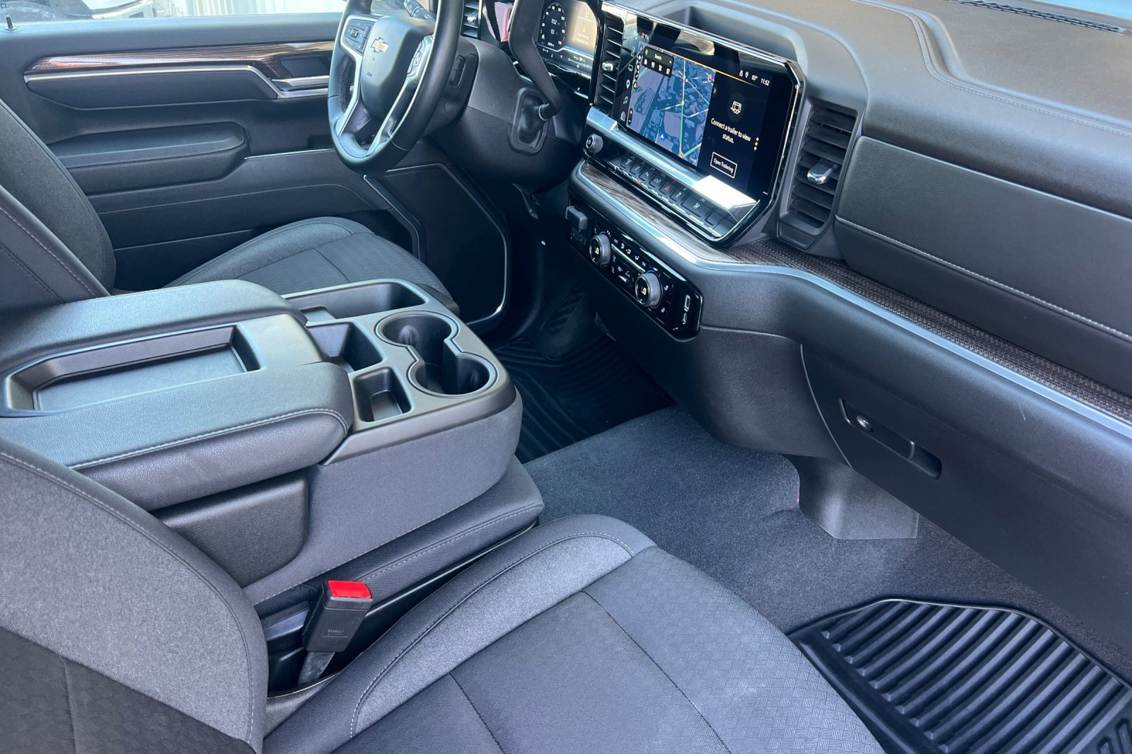 2025 Chevrolet Silverado 3500HD LT - Photo 16