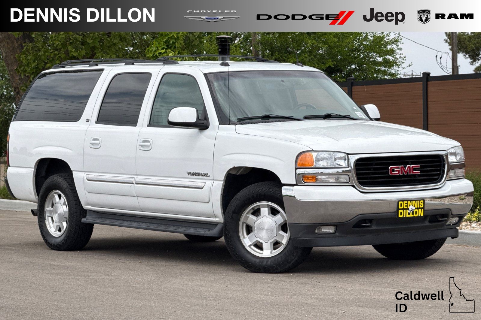 2005 GMC Yukon 4WD 1/2 Ton SLE's photo