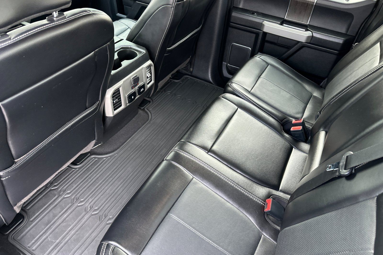 2020 Ford F-350 Super Duty Lariat - Photo 11