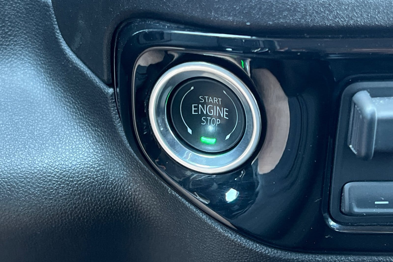 2025 Chevrolet Silverado 3500HD LT - Photo 24