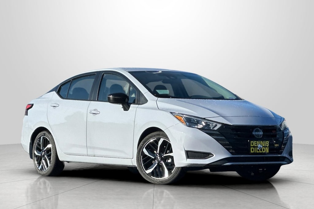 Used 2025 Nissan Versa 1.6 SR Sedan