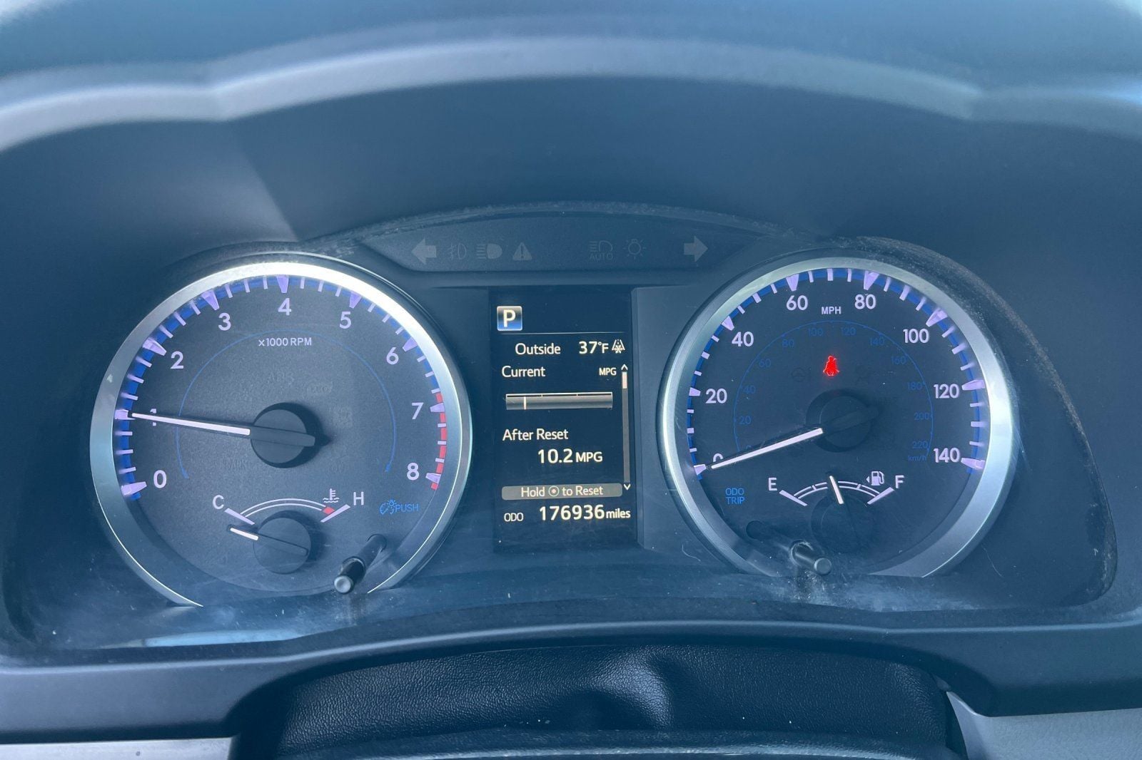 2019 Toyota Highlander LE - Photo 22