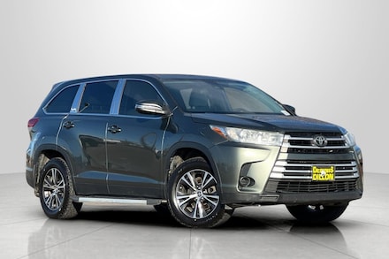2019 Toyota Highlander LE SUV