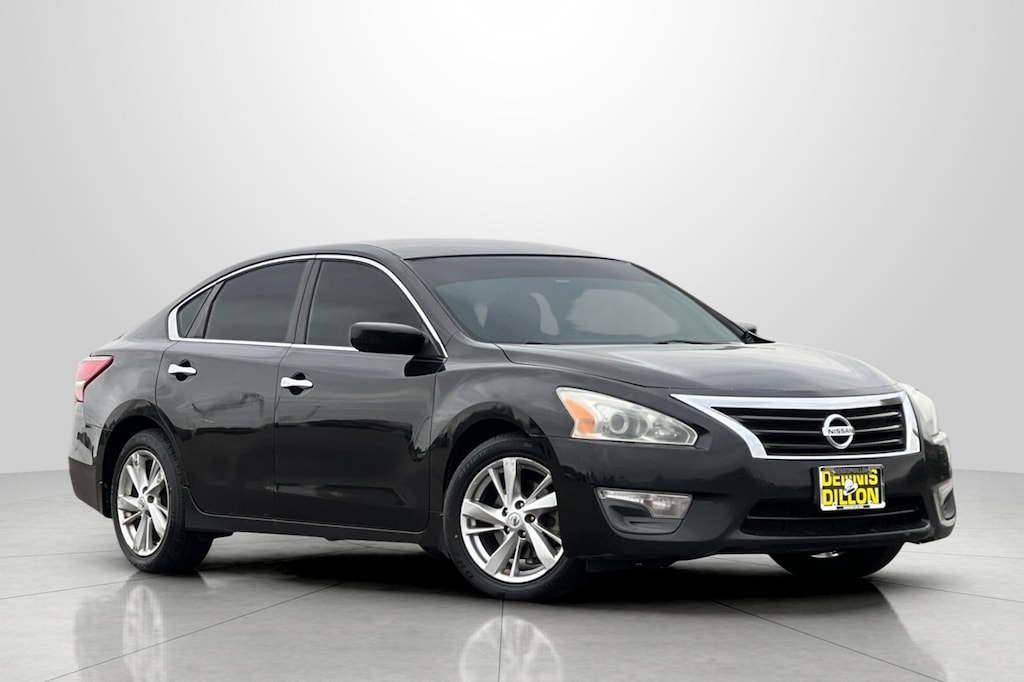 Used 2013 Nissan Altima 2.5 SV Sedan