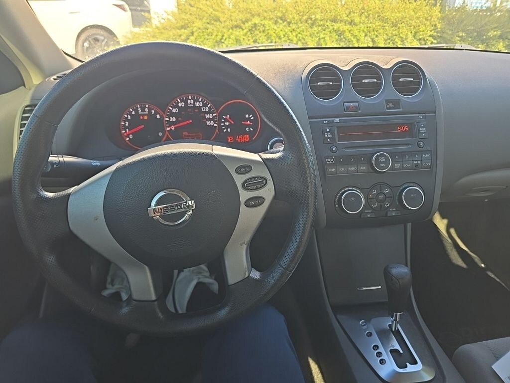 Used 2009 Nissan Altima 2.5 S Sedan