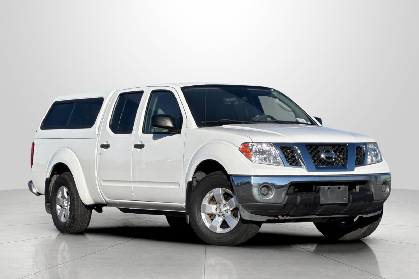 2010 Nissan Frontier SE's photo