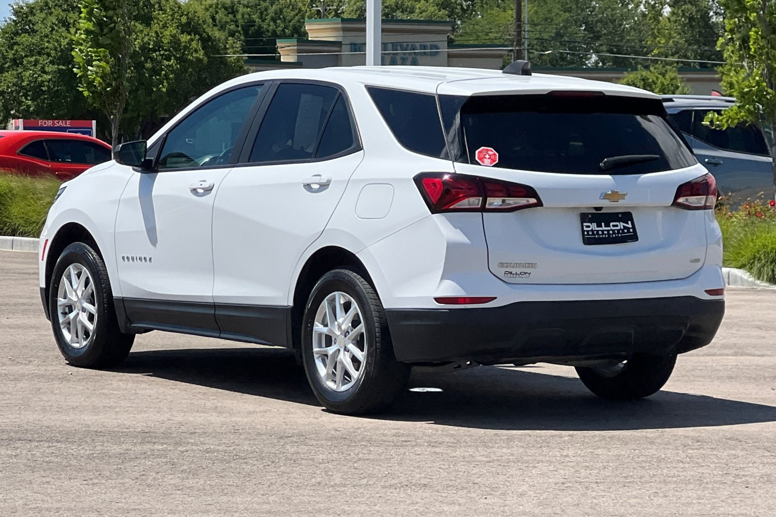 2022 Chevrolet Equinox LS - Photo 8