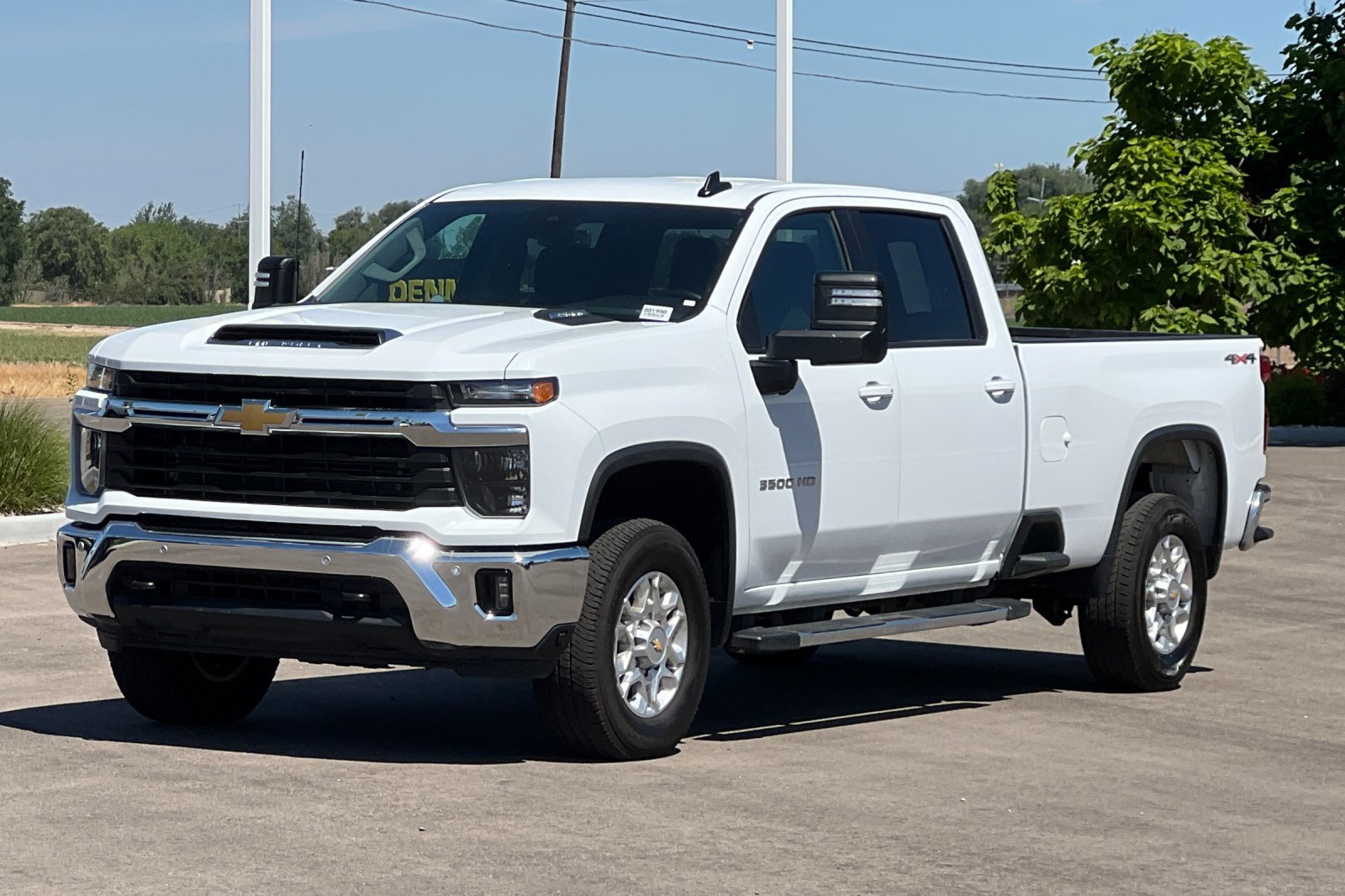 2025 Chevrolet Silverado 3500HD LT - Photo 11