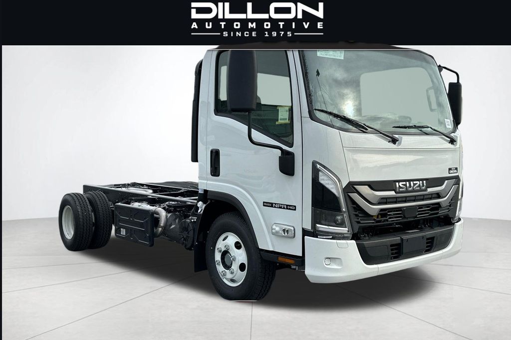 2027 Isuzu NPR's photo