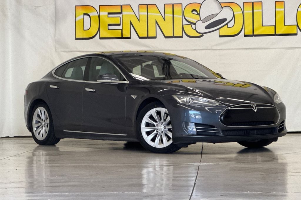 2016 Tesla Model S 90D's photo