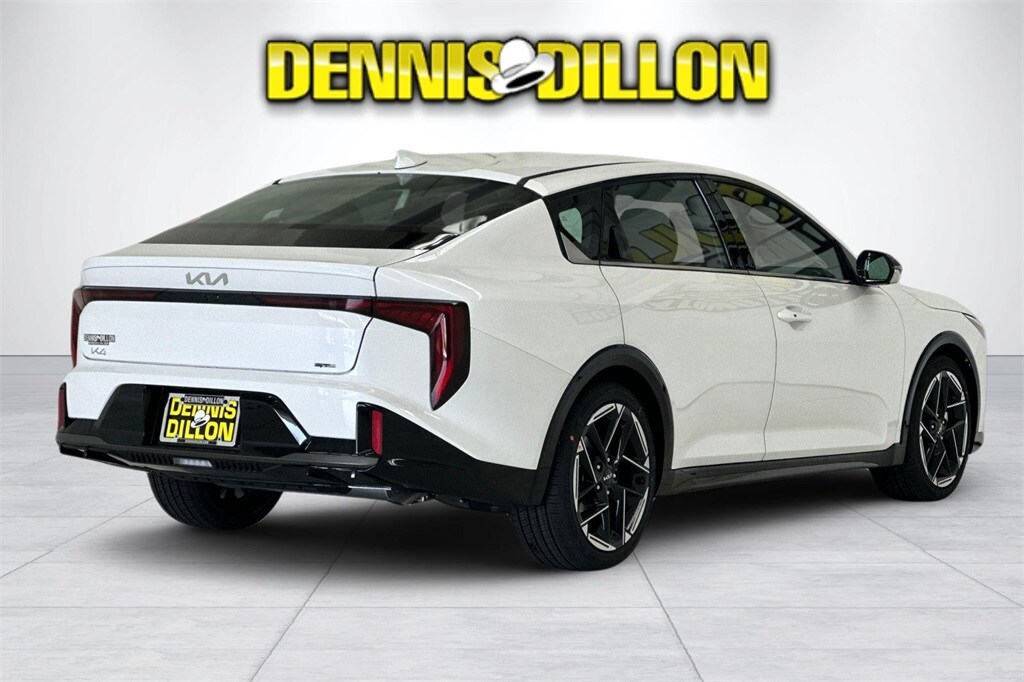 2025 Kia K4 GT-Line photo 4