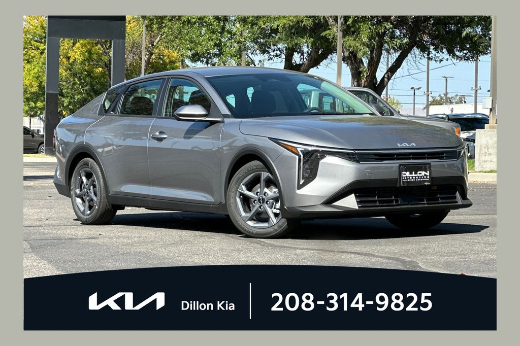 2026 Kia K4 LXS