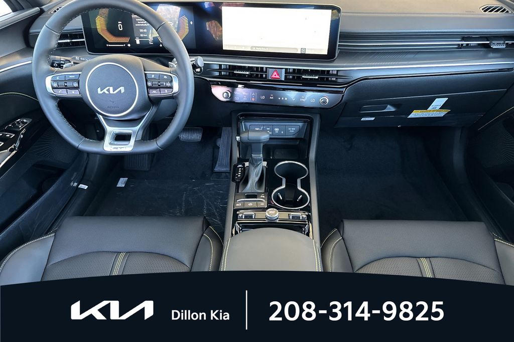 2026 Kia K5 GT - Photo 13