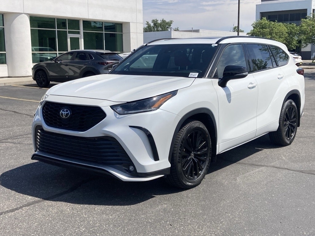 Used 2023 Toyota Highlander XSE with VIN 5TDKDRBH4PS014026 for sale in Boise, ID