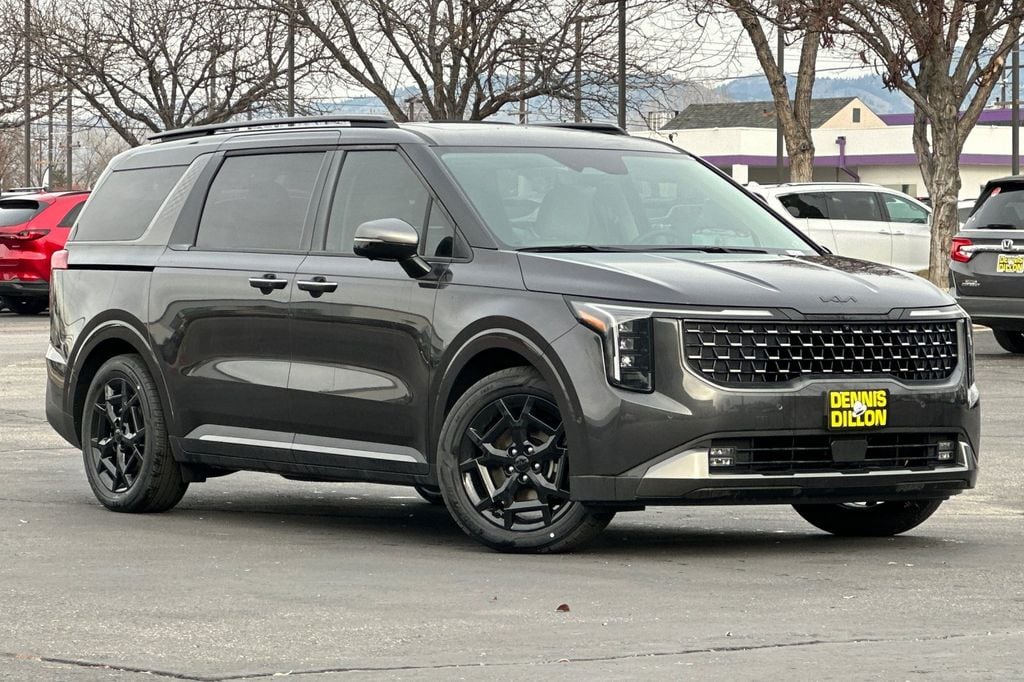 2025 Kia Sedona SX's photo