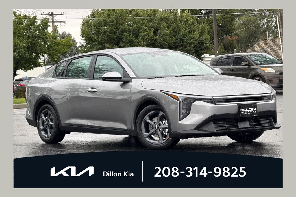 2026 Kia K4 LXS