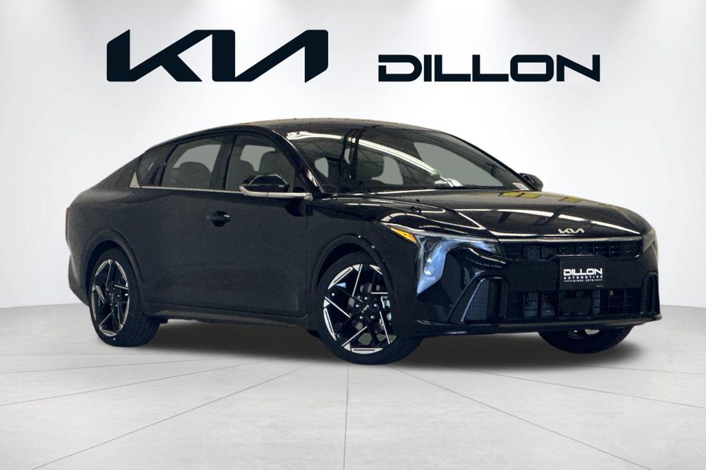 2026 Kia K4 GT-Line AT's photo