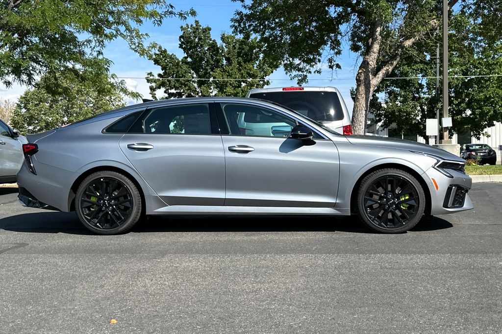 2026 Kia K5 GT - Photo 3