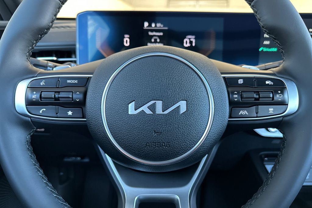 2026 Kia K5 GT - Photo 25