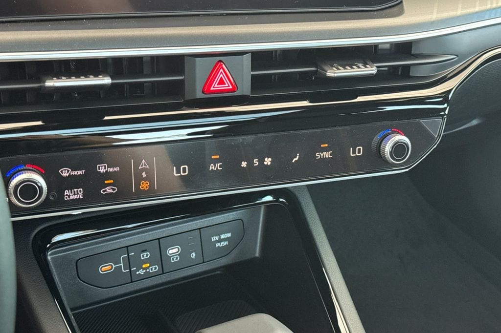 2026 Kia K5 GT - Photo 19