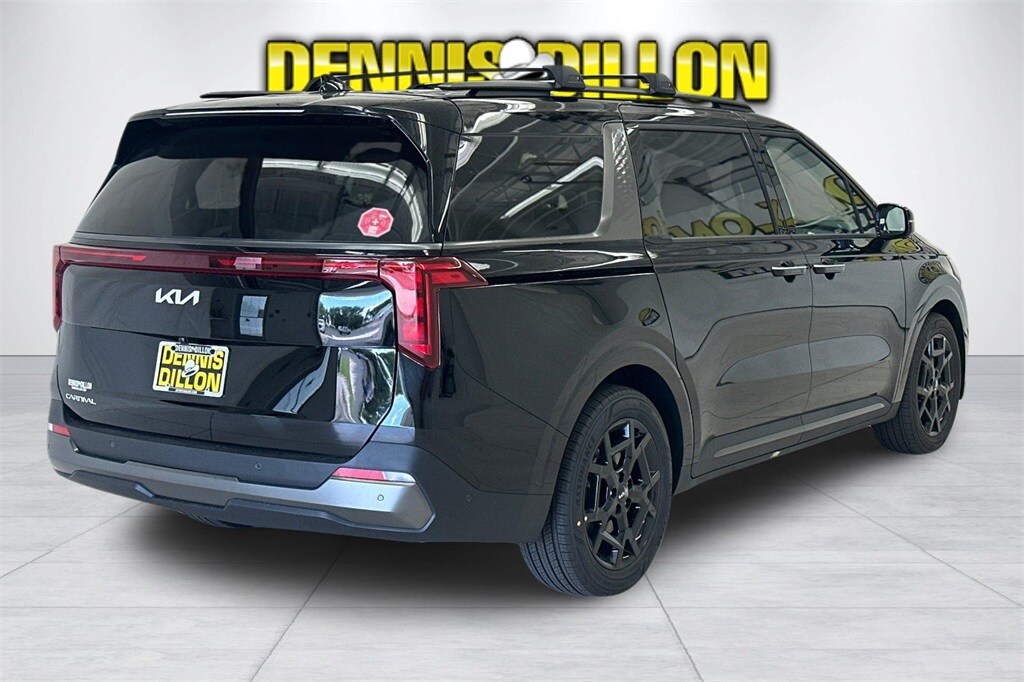 2025 Kia Carnival SX photo 4