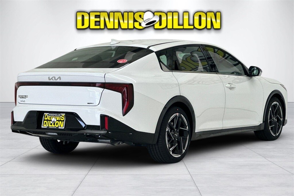 2025 Kia K4 GT-Line photo 4
